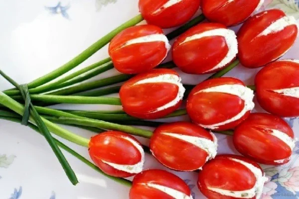 tomato tulips