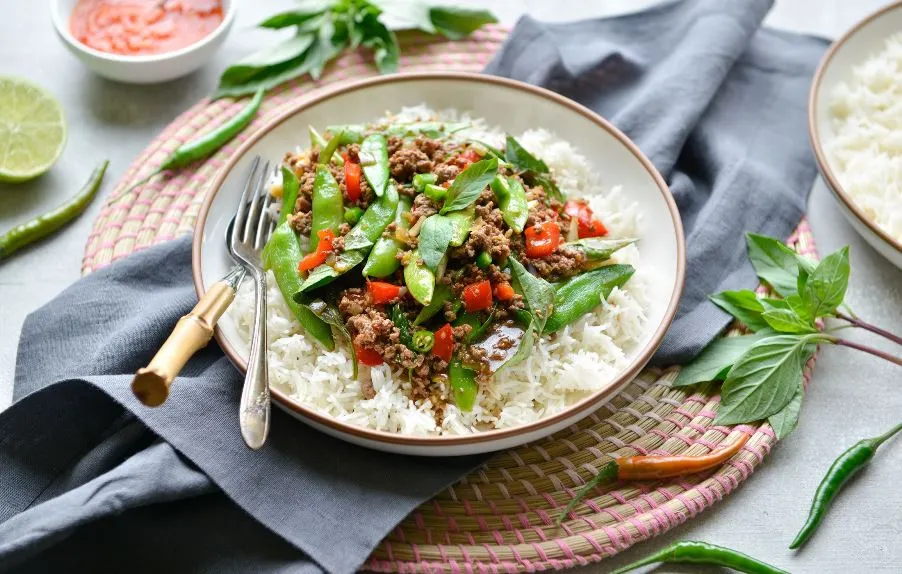 Spicy Basil Beef